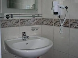 Otel Avlu 3*